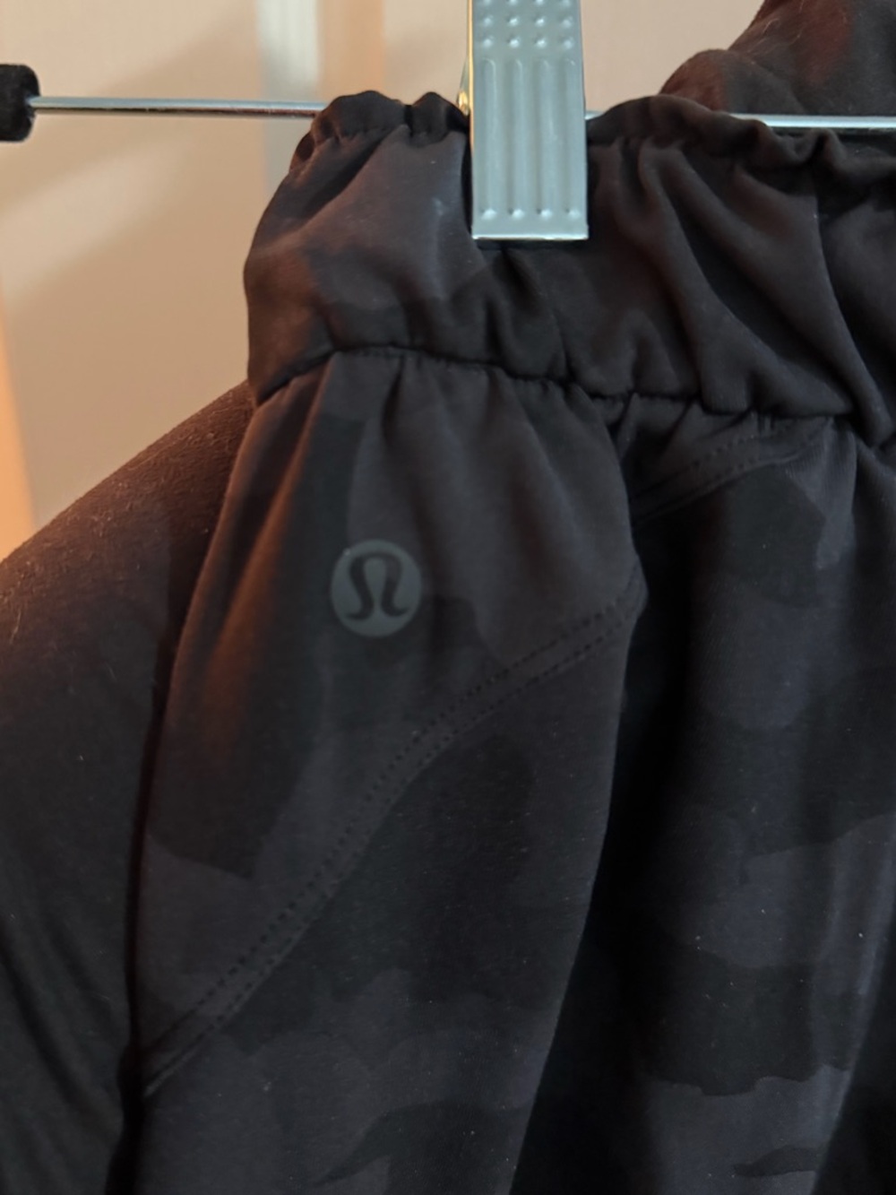 Lululemon High Rise Crop Camo Drawstring Pant - Picture 2 of 5